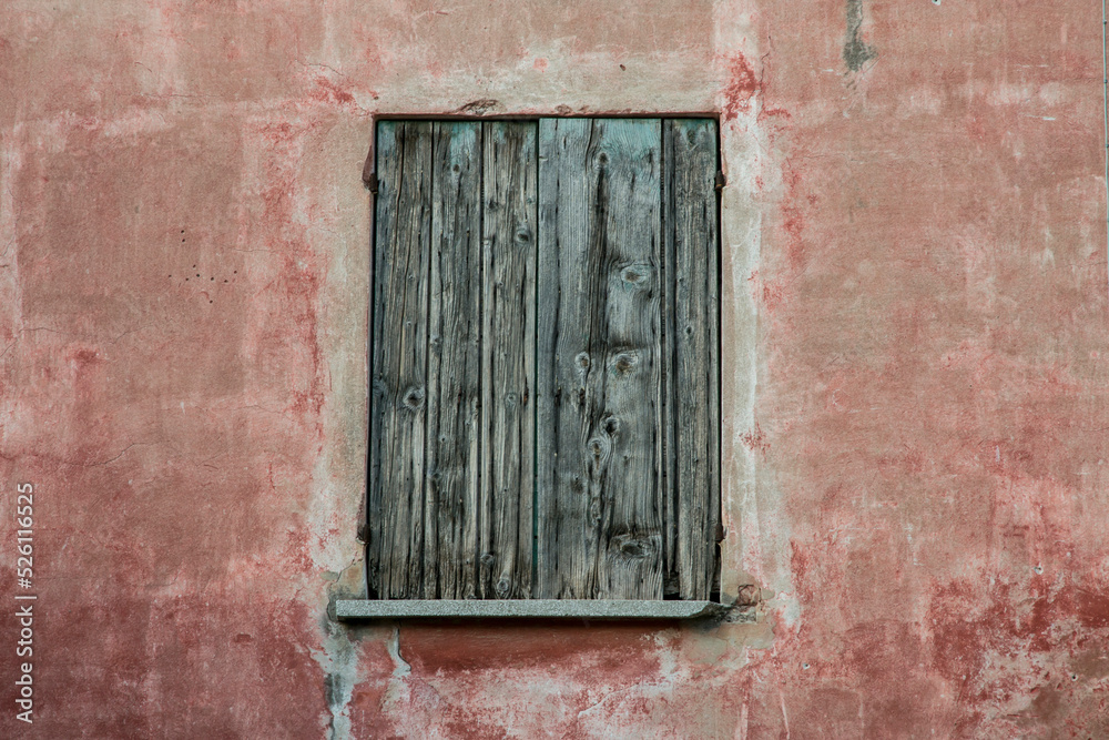 Colorful Italy architectural details, windows. 