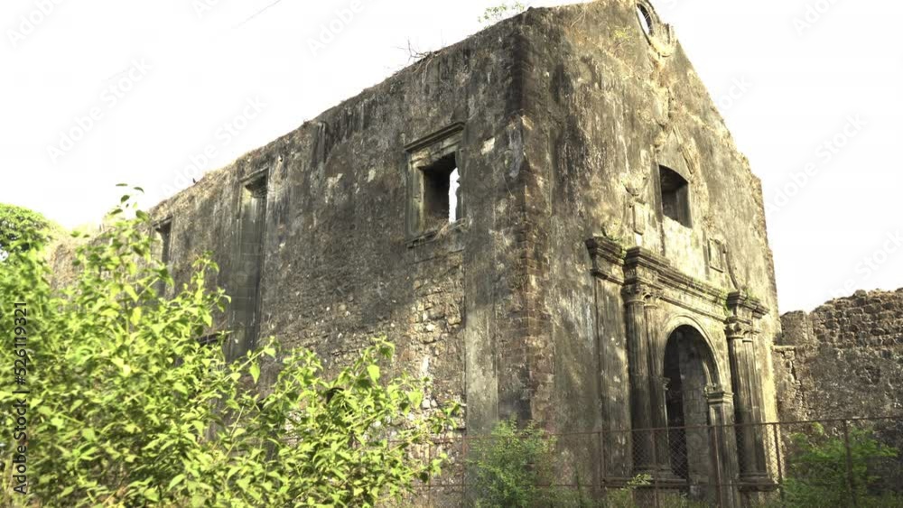 Historical Ruined structure at Vasai Fort, Mumbai, India Historical Ruined structure at Vasai Fort, Mumbai, India