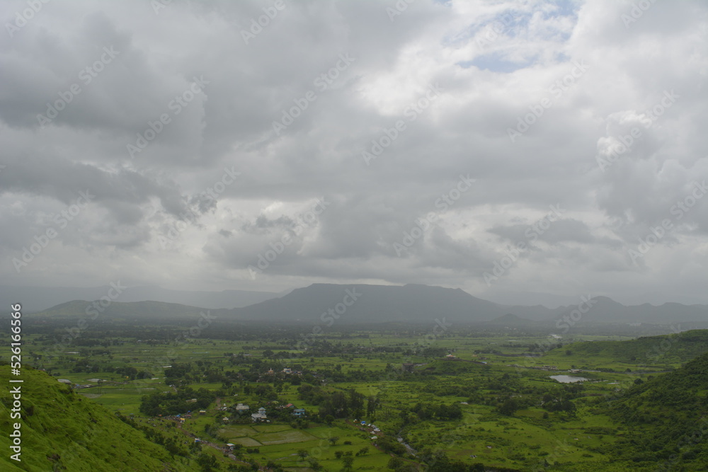 Obraz premium clouds over the mountains