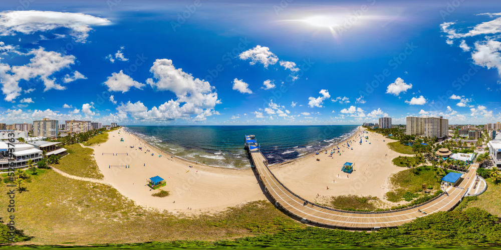 Obraz premium Aerial photo Pompano Beach Fisher Family fishing pier