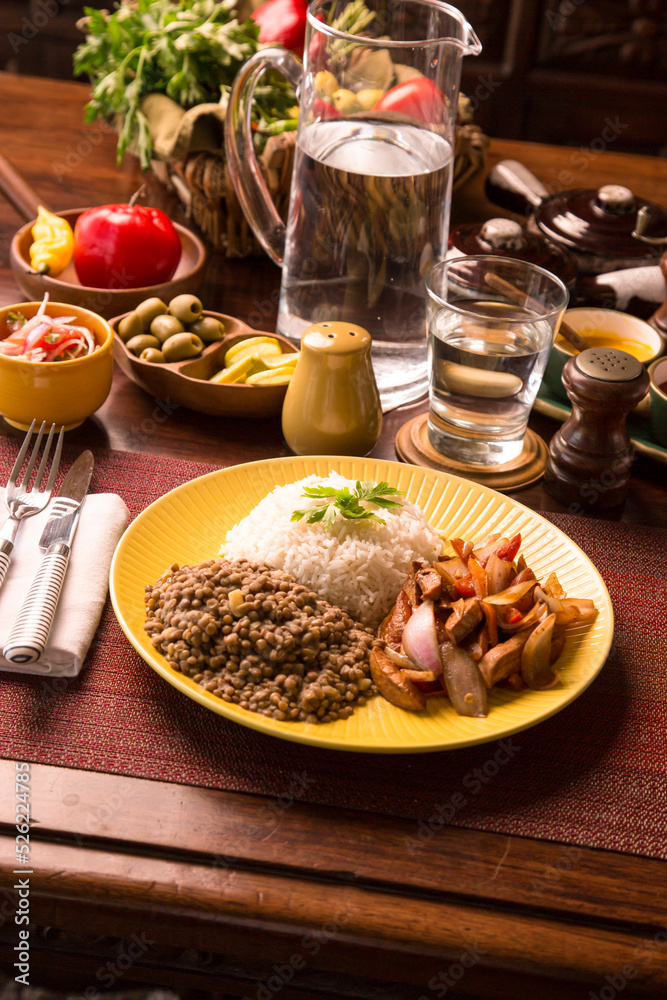 Pollo saltado con lentejas sauted chicken with lentils peruvian gourmet restaurant comfort food