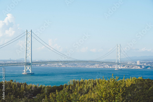淡路島からの明石海峡大橋