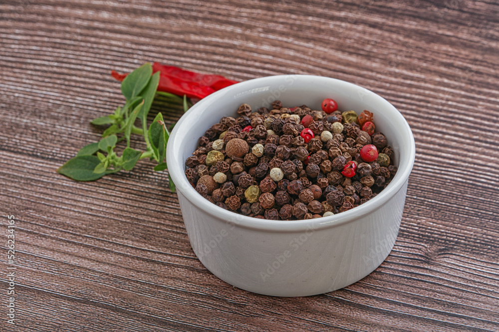 Red, black, yellow pepper mix Red, black, yellow pepper mix