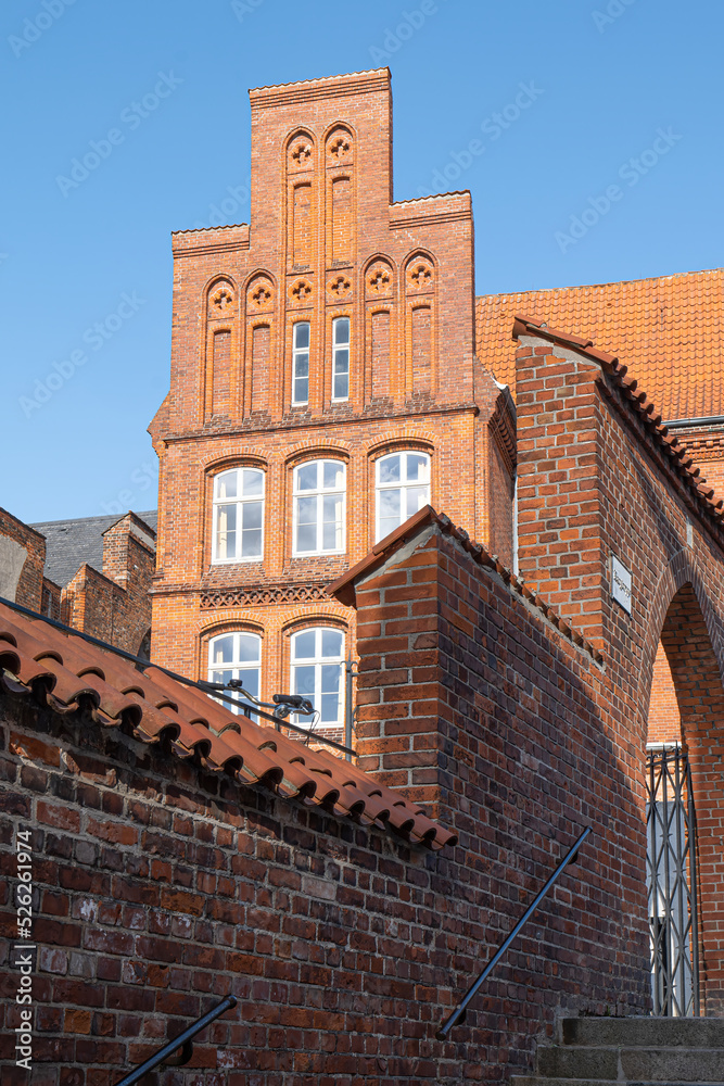 Lübeck Altstadtszene an der Burg Bucu