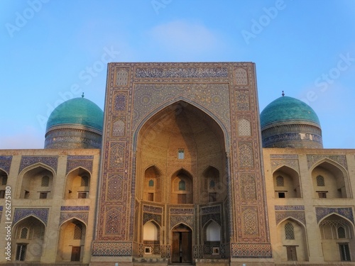[Uzbekistan] Exterior of Mir i Arab Madrasa in Poi Kalan with blue sky (Bukhara)