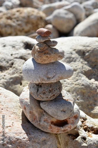 Fotografija Montículo de piedras, cairn o fita.