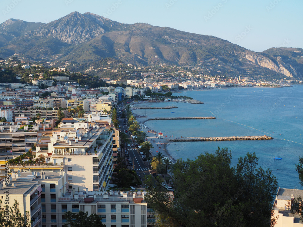 Obraz premium fin de journée au dessus des plages - Roquebrune-Cap-Martin Alpes-Maritimes Côte d'Azur