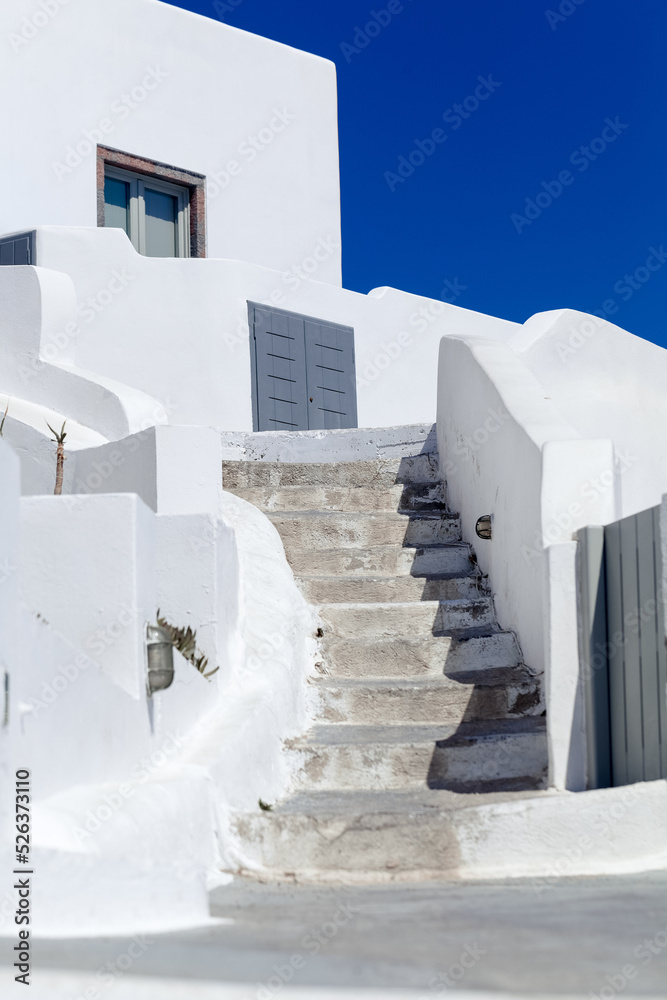 Biała architektura na Santorini, Grecja. - obrazy, fototapety, plakaty 