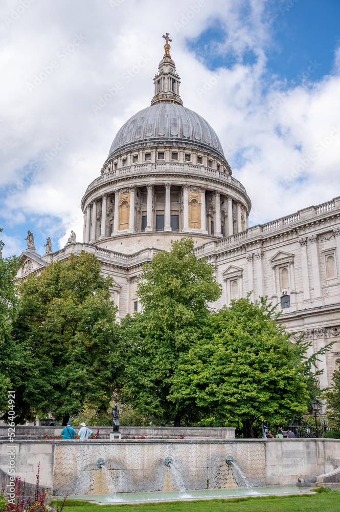  Exterior of beauitful Saint Paul's Cathedral in London.