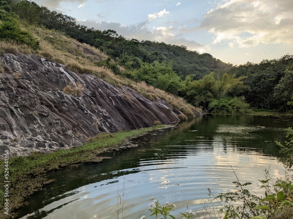 Obraz premium lake in the mountains