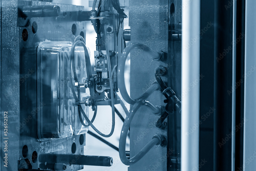 The automatic operation of plastic injection machine with robotic system. The automatic operation of plastic injection machine with robotic system.