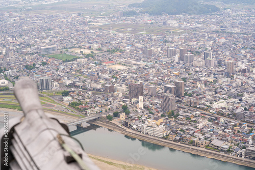 岐阜城の天守閣から眺める長良川と市街地の全貌