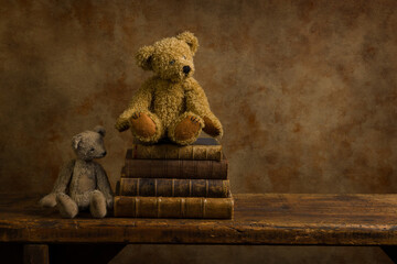 Books and old teddy bears