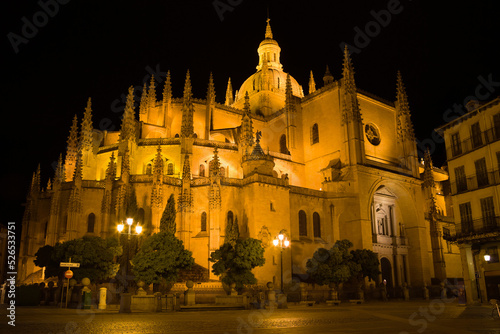 Obraz na płótnie Cathedral of Segovia at Night w salonie