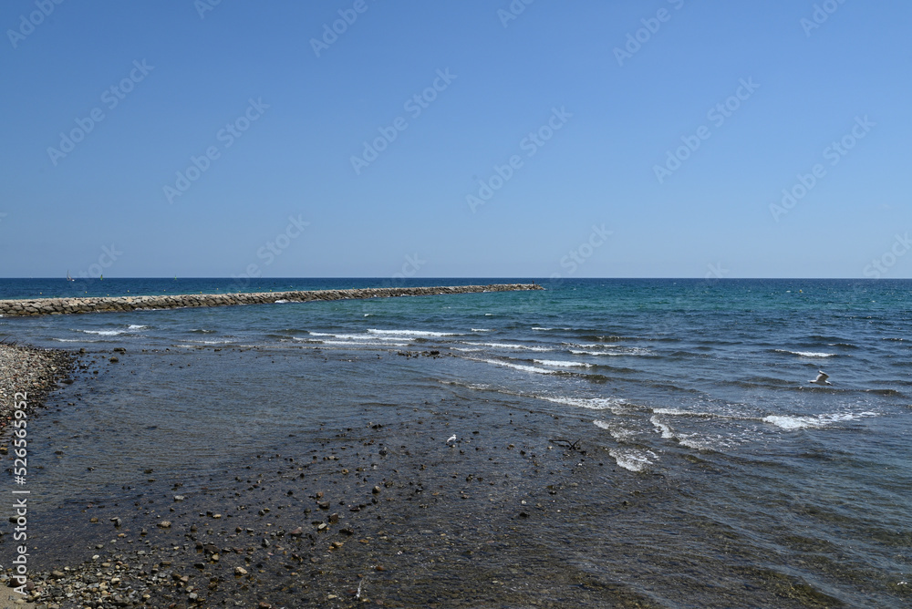 strand in cambrils, tarragona, spanien