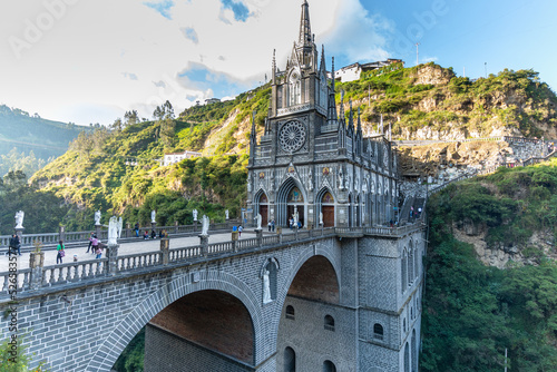 Obraz na płótnie views of las lajas sanctuary, colombia w salonie