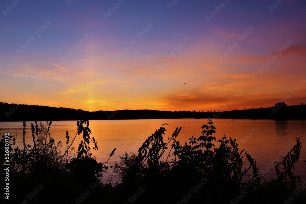 Obraz premium sunrise over river