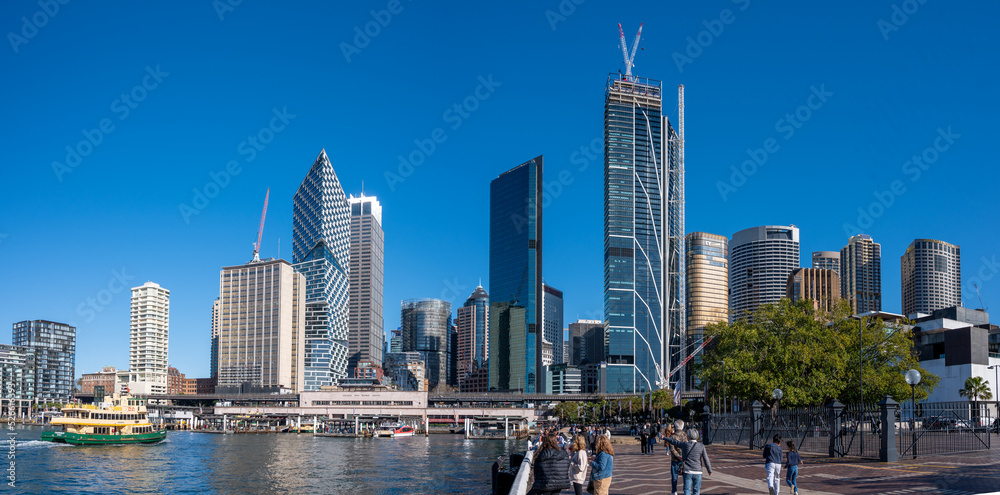 Obraz premium Clear skies over Sydney on a winter day