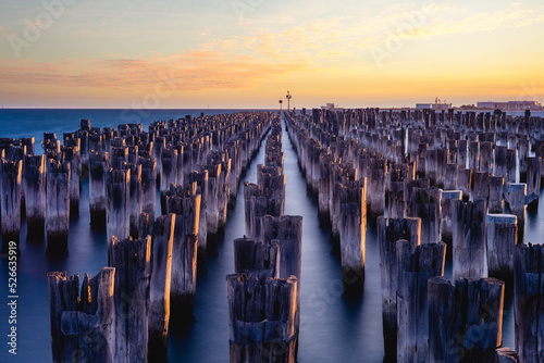 scenery of Princes Pier in melbourne at dusk