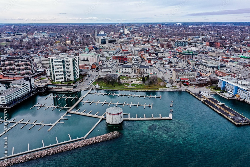 Obraz premium View of Confederation Basin in Kingston Ontario Canada. Aerial in front of City Hall