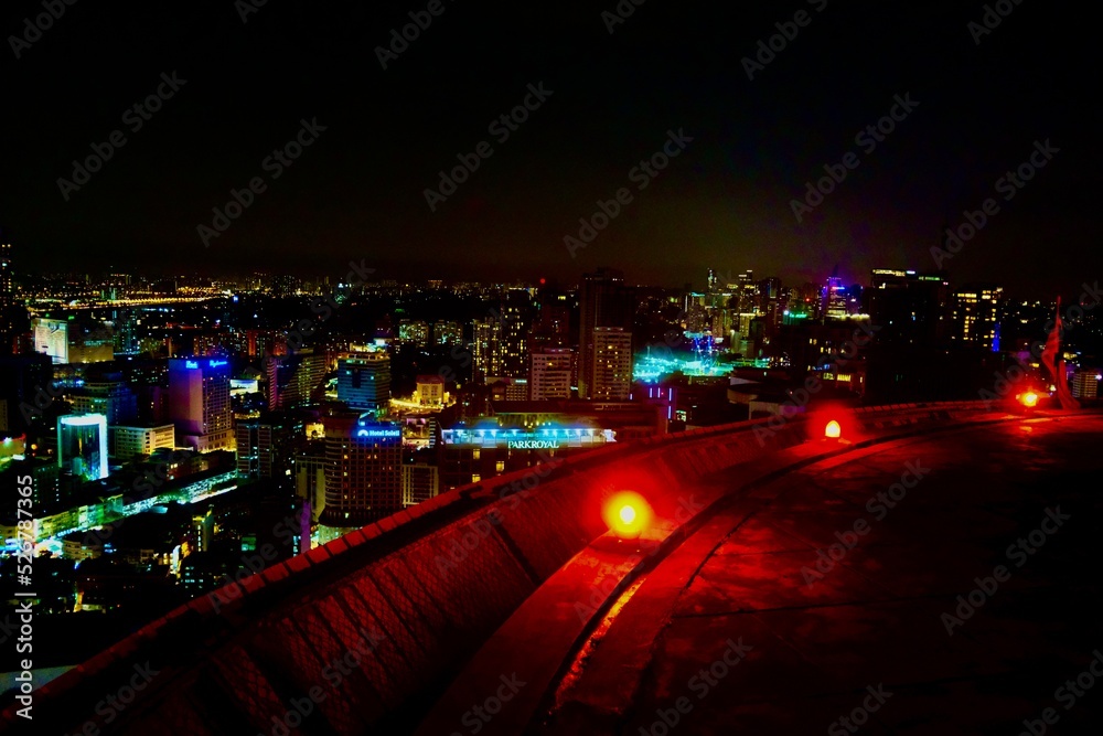 Wunderschöne Aufnahme in Kuala Lumpur Malaysia bei Nacht Wunderschöne Aufnahme in Kuala Lumpur Malaysia bei Nacht