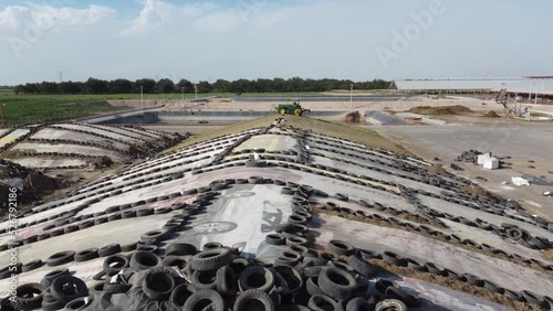 Vista aerea granja productora de forraje alimento para vacas ganado