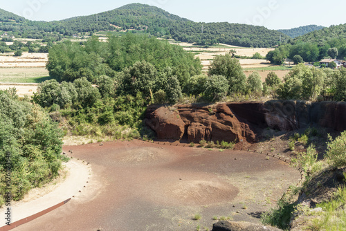 Paiasajes del volcan Croscat en La Garrotxa photo