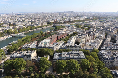 Vue aérienne des toits de Paris