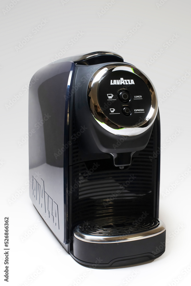 Foto Stock Luigi Lavazza S.p.A., shortened and stylized as LAVAZZA, is an  Italian manufacturer of coffee products. LavAzza Blue coffe maker on white  background. Taken on Augusto 29, 2022 at Durham. NC-USA.