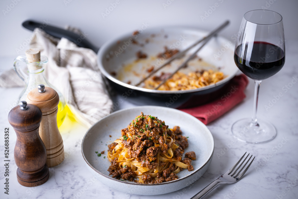 fettucine ragu with red wine fettucine ragu with red wine