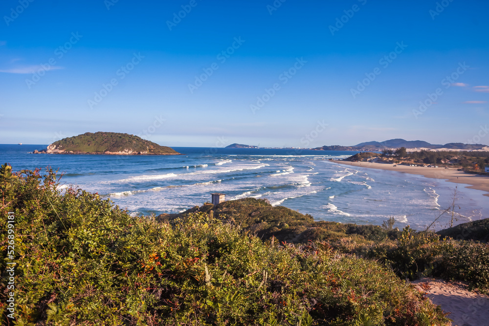 Fotografias autorais de paisagens da região da Praia do Rosa em Imbituba, Santa Catarina.