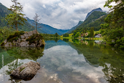Fototapeta Naklejka Na Ścianę i Meble -  The lake Hintersee in the Bavarian Alps
