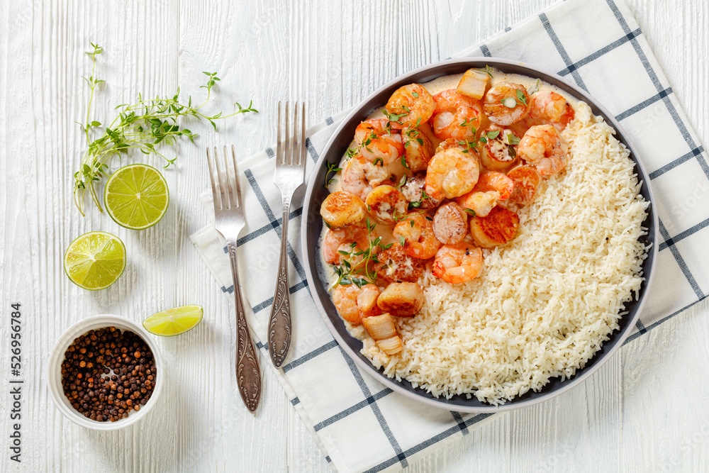 shrimps and scallops with coconut sauce and rice shrimps and scallops with coconut sauce and rice