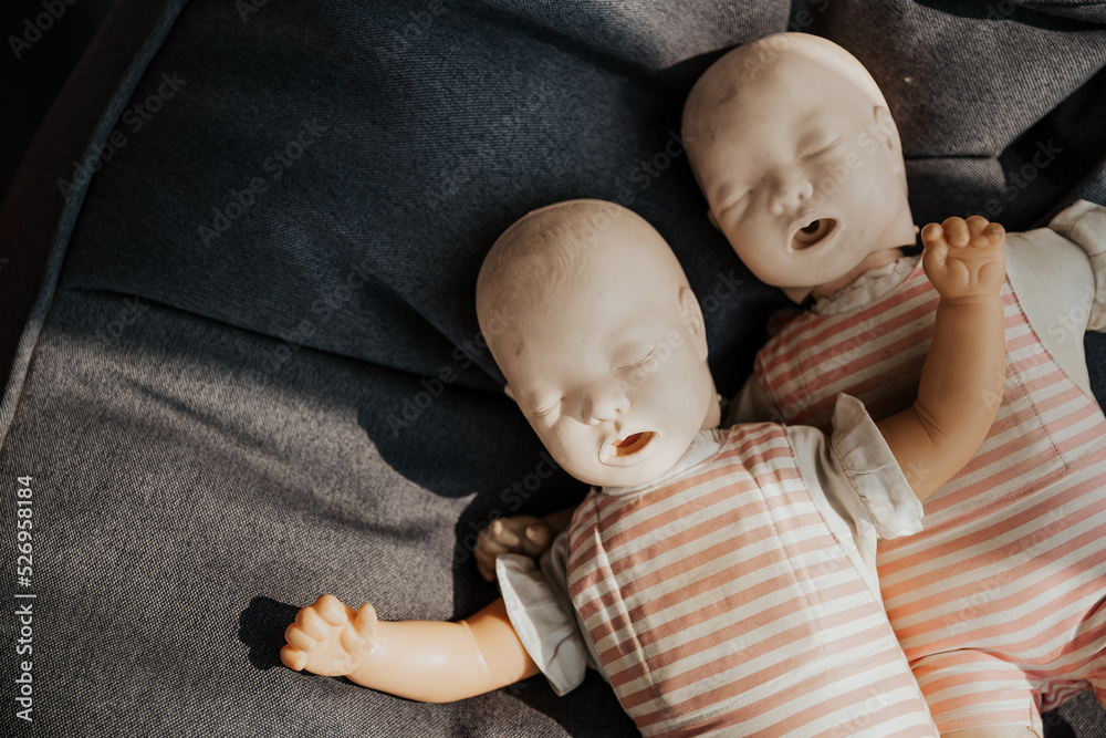 photos of medical mannequins used in training for first aid StockFoto