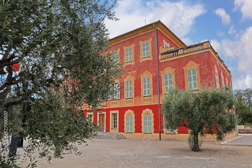 Fototapeta Naklejka Na Ścianę i Meble -  Facade of the famous Matisse Museum in Nice