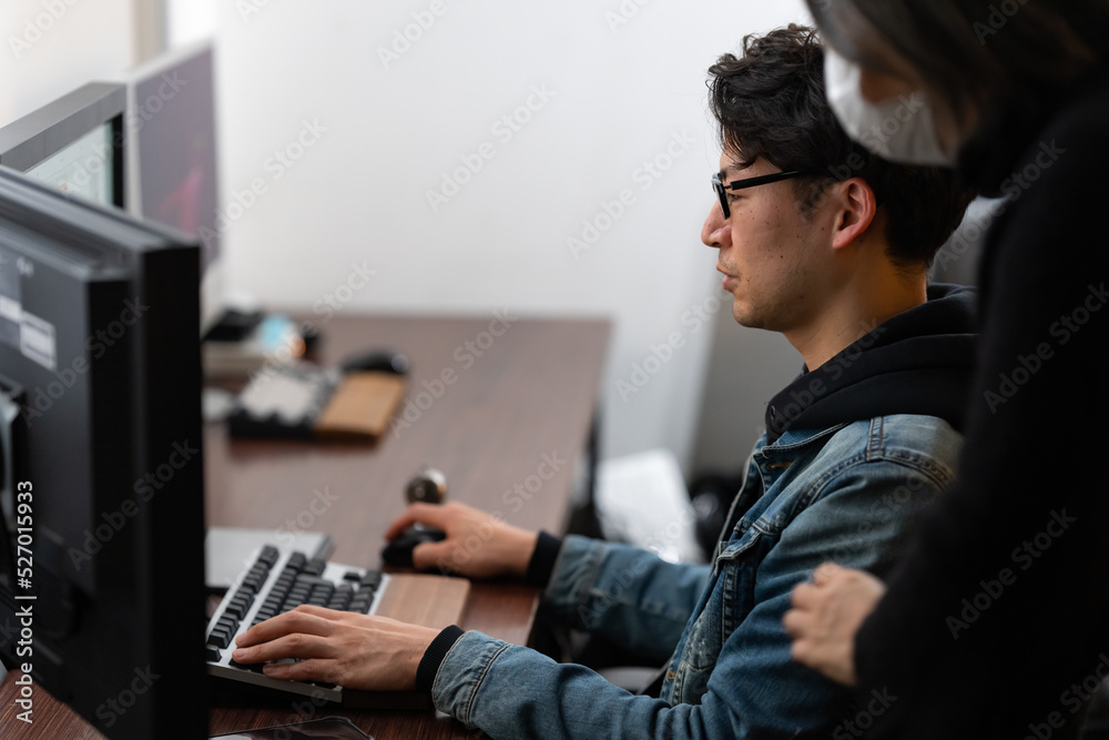 キーボード・男性 キーボード・男性