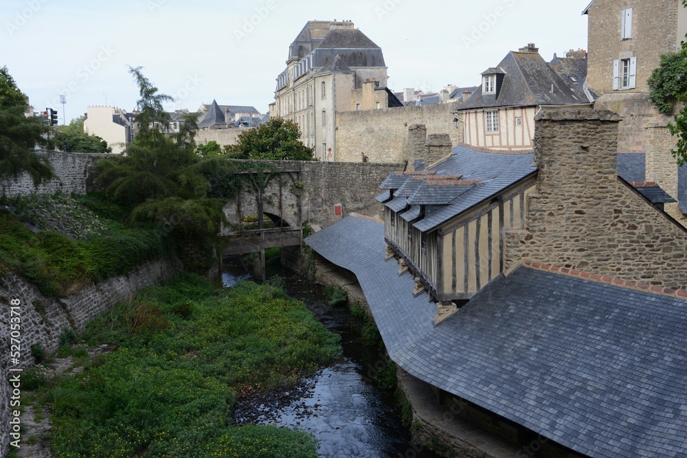Lavoir et écluse de la ville de Vannes en Bretagne