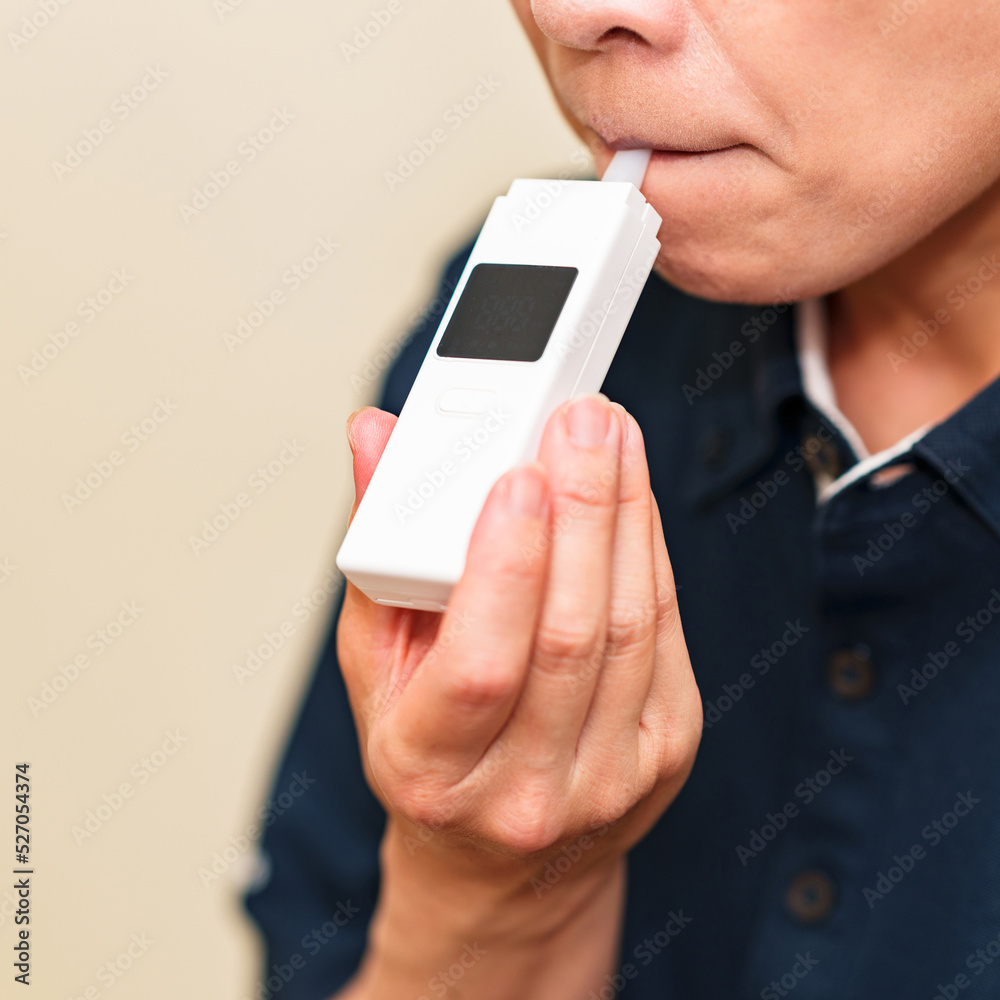 Φωτογραφία アルコール検知器　酒気帯び　検査　【 2022年4月1日より 義務化 された アルコールチェック 】
