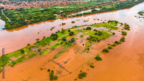 Natureza Água Parque Ambiental Encontro Rios Rio Poti Parnaíba Ponto Turístico Poty Velho Restaurante Flutuante  Solimões Negro Teresina Verde Marrom Paisagem Drone Turismo Viagem Viajar
 photo