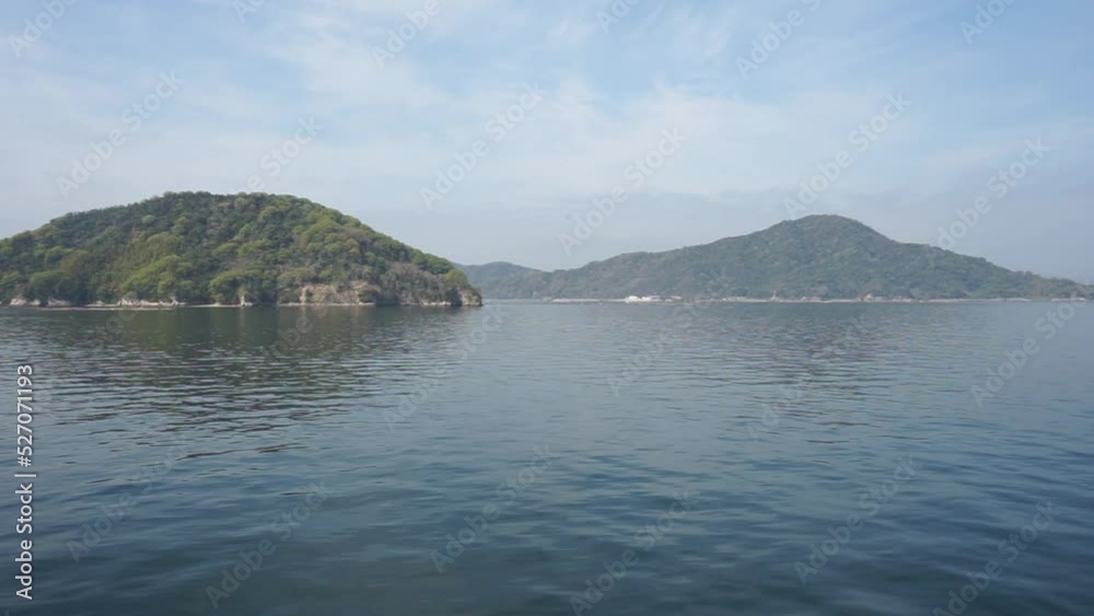 広島県、フェリーの中からの景色 Hiroshima Prefecture, view from inside the ferry 広島県、フェリーの中からの景色 Hiroshima Prefecture, view from inside the ferry