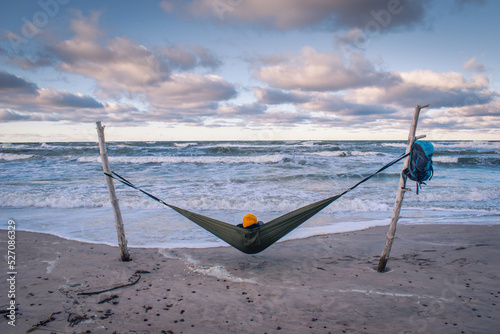W hamaku na plaży © Karolina