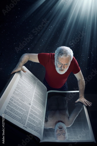 Looking and reading the Holy Bible