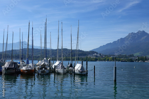 Segelboote auf dem Vierwaldstättersee in Luzern