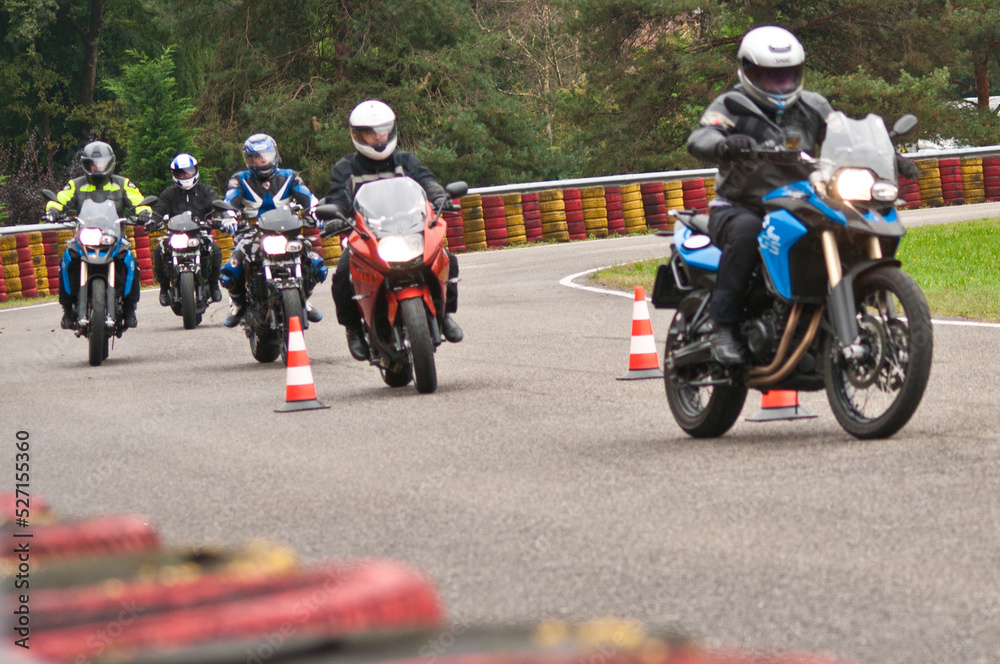 Moto in pista Moto in pista
