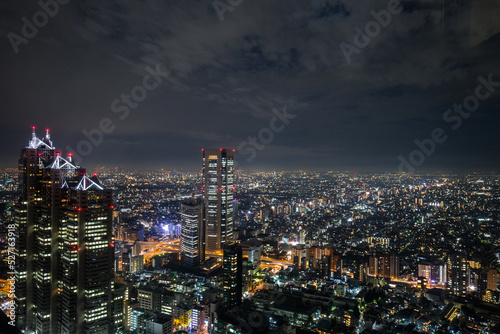Wallpaper Mural a spectacular night view of Tokyo, Japan Torontodigital.ca
