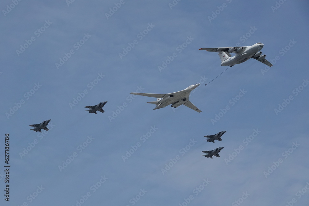 Simulation of refueling in the air of IL-78 and Tu-160 aircraft accompanied by MiG-31 fighters over Moscow's Red Square during the dress rehearsal of the Victory Air Parade Simulation of refueling in the air of IL-78 and Tu-160 aircraft accompanied by MiG-31 fighters over Moscow's Red Square during the dress rehearsal of the Victory Air Parade