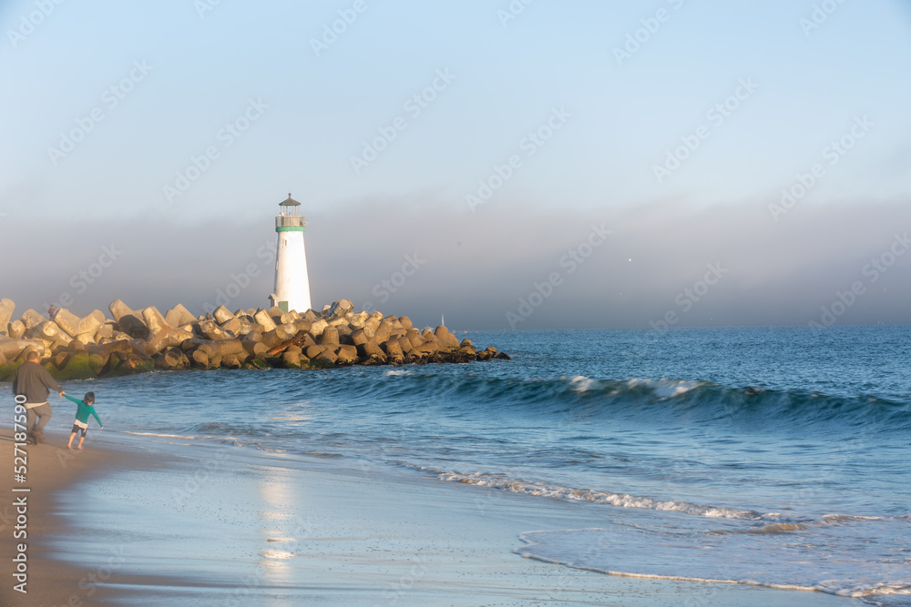 Breaking waves at the Santa Cruz Lighthouse
