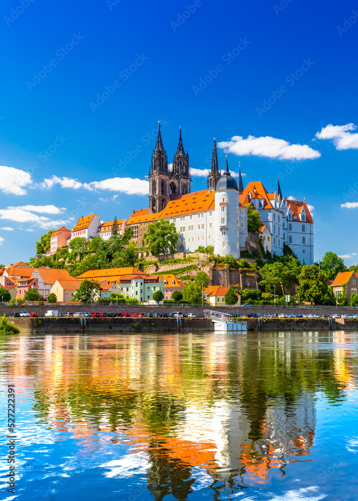 Awesome view on Albrechtsburg castle and cathedral on the river Elbe. Meissen, Saxony, Germany - obrazy, fototapety, plakaty 