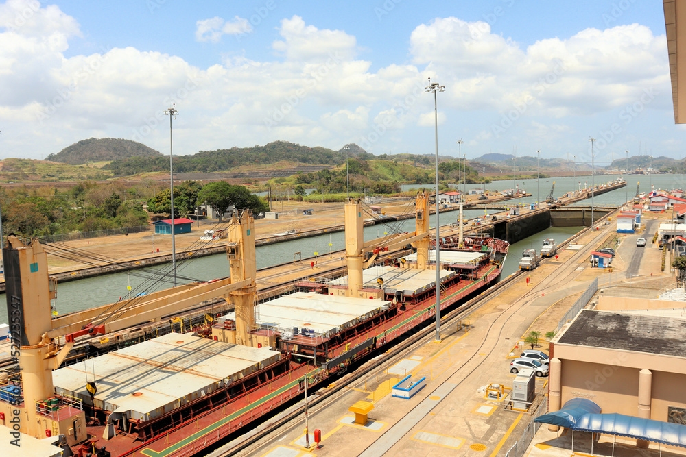 Fototapeta premium Locks of the Panama Canal Miraflores locks