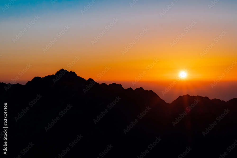 山と夕日 山と夕日